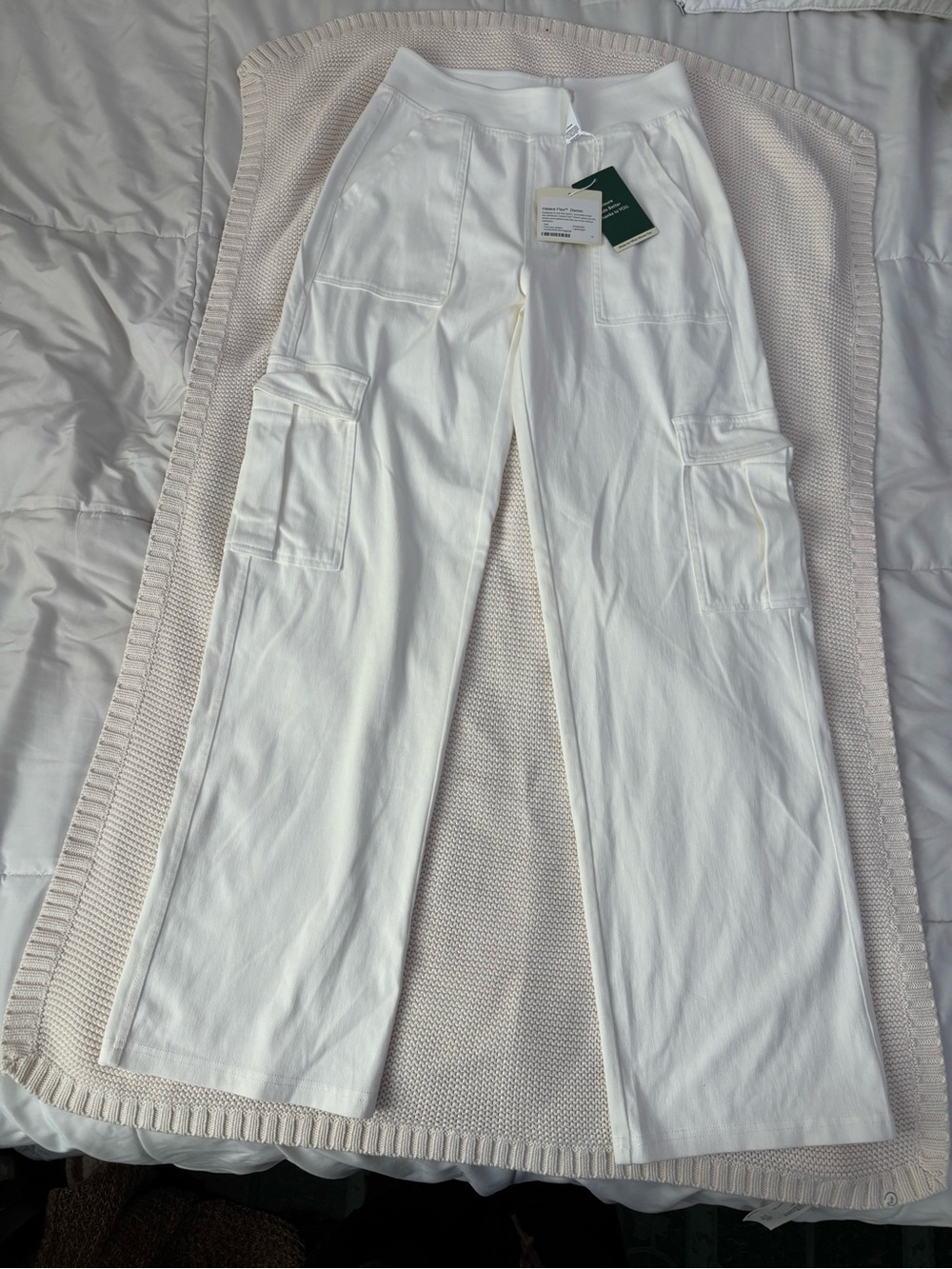 HALARA White High-Rise Wide Leg Pants